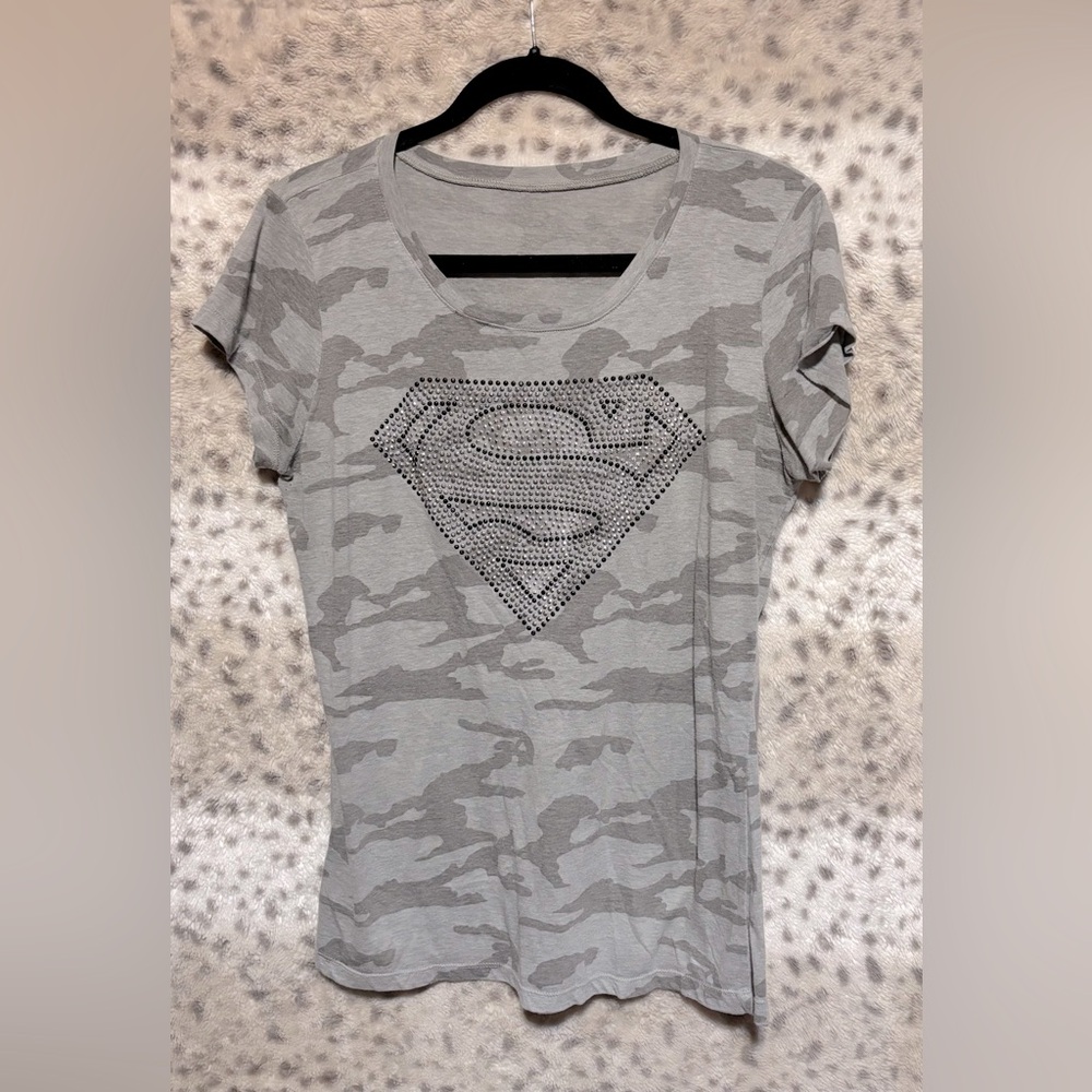 WOMENS JEWLED LOGO SUPERMAN TEE
